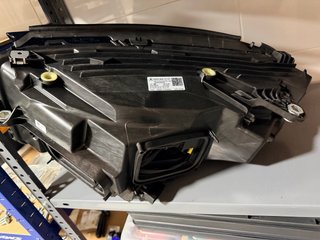 Faro Delantero Derecho Mercedes GLC