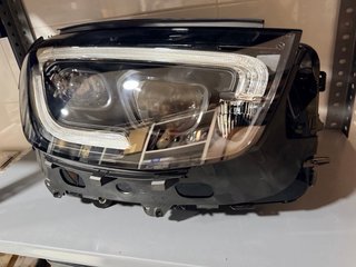 Faro Delantero Derecho Mercedes GLC