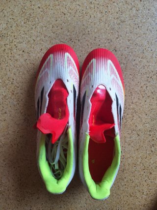 Zapatillas Fútbol Adidas Rojas y Blancas