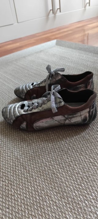 Zapatos deportivos de mujer plateados