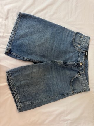 Pantalón corto vaquero Pull and Bear Talla 40