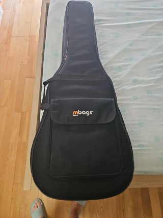 Guitarra Acústica Negra