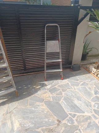 Escalera aluminio 3 peldaños