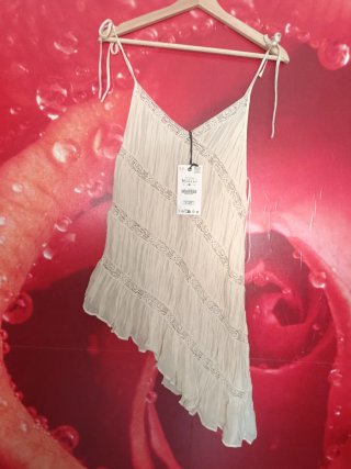 Top Zara blanco y azul