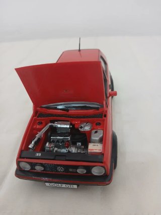 Maqueta Coche Golf Rojo
