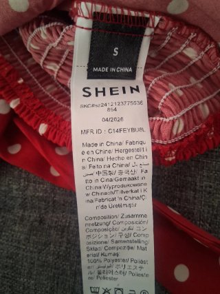Blusa roja lunares blancos talla única