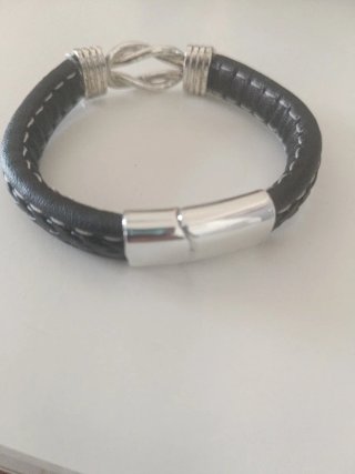 Pulsera trenzada cuero y plata