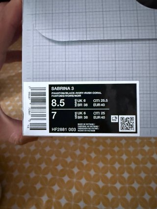 Nike Sabrina 3