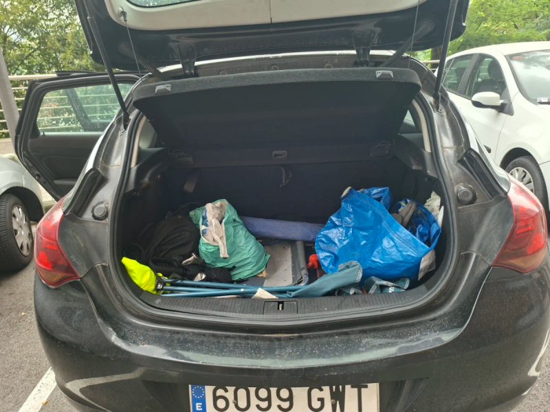 Opel Astra 2011 - foto 1
