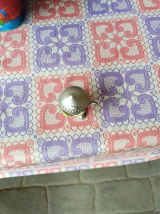 Superthing plateado bombilla