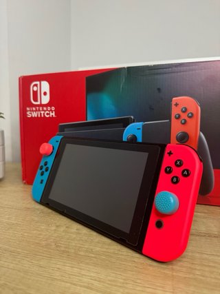Nintendo Switch V2 ¡Como nueva! + Accesorios