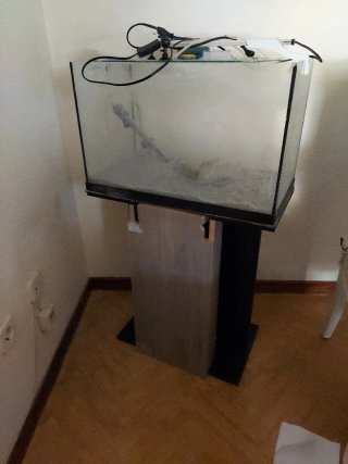 Mueble para acuario. Muy buen estado.