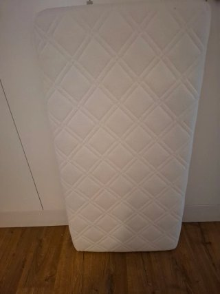 Colchón cuna Zara Home Regalo dos fundas y bajera