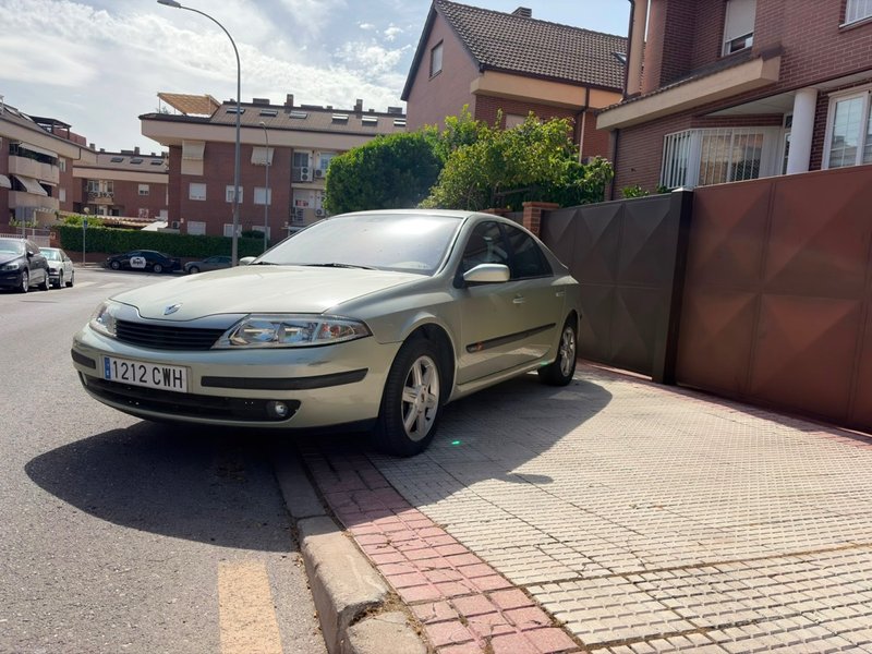 Renault Megane 2004 - foto 1