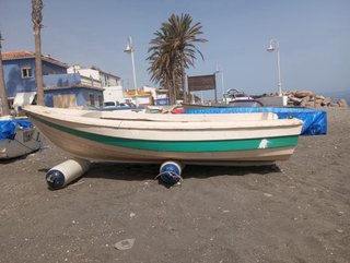 BARCA DE PESCA