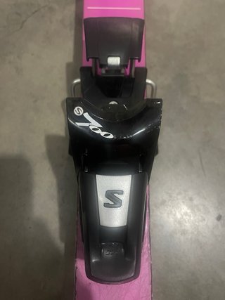 Esquís Rossignol Sport 42 con fijaciones Salomon