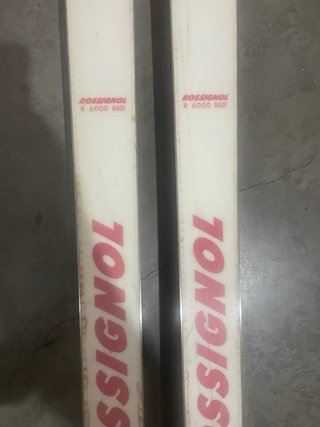Esquís Rossignol Sport 42 con fijaciones Salomon