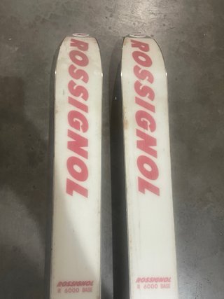 Esquís Rossignol Sport 42 con fijaciones Salomon