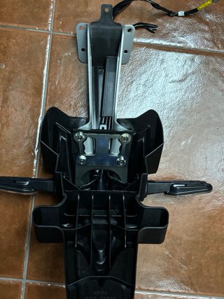 Portamatriculas Yamaha R7 Original 2026
