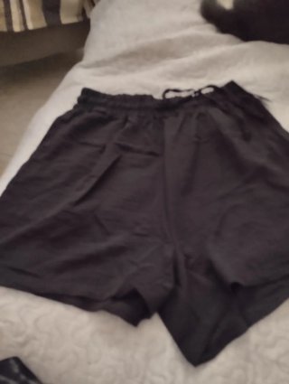 Pantalón corto negro