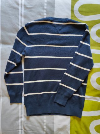 Jersey Tommy Hilfiger Rayas Talla 13-14 / 152 niño