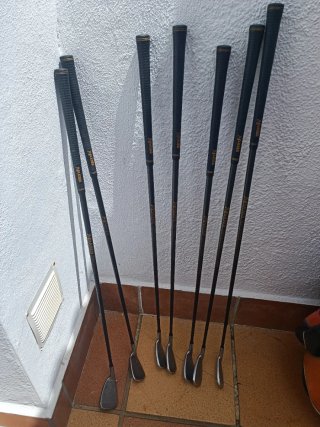 Juego de palos de golf Callaway. Están en Chiclana