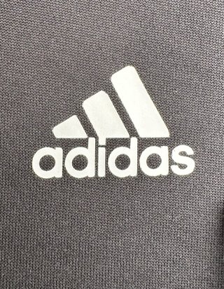 Chaqueta Adidas Negra con Capucha Talla L, 3 Rayas