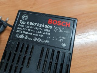 Cargador Batería Bosch 2607224000