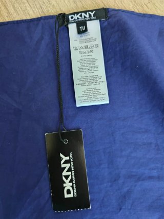 Pañuelo fular DKNY