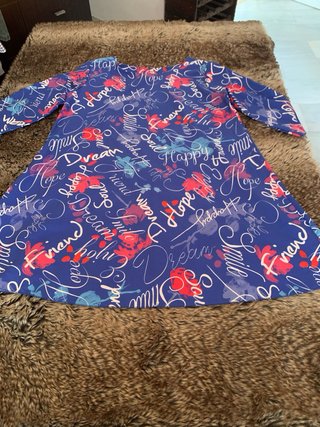 Vestido estampado palabras talla L