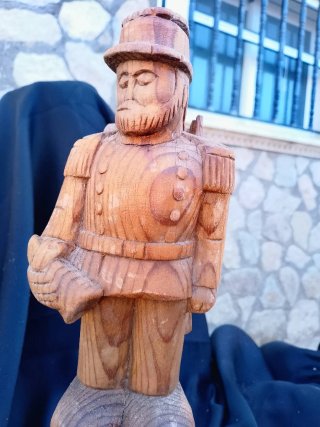 Antigua talla doble madera soldados. Pieza única.