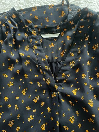 Vestido H&M floral negro y naranja