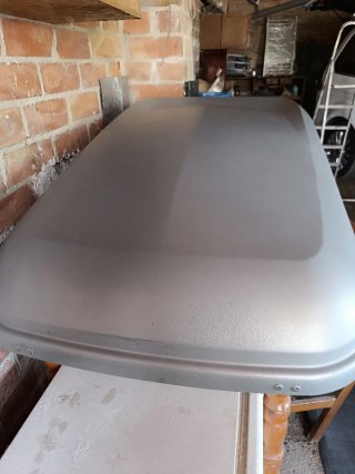 Cofre de coche portaequipaje