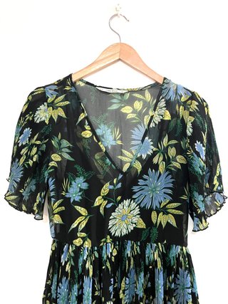 Vestido corto floral ZARA