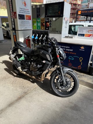 Yamaha MT-07 2019 A2 | Escape MIVV | Extras