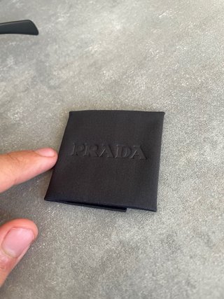 Occhiali Prada neri