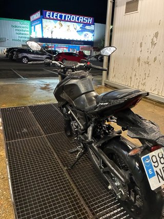 Voge 125R Negra