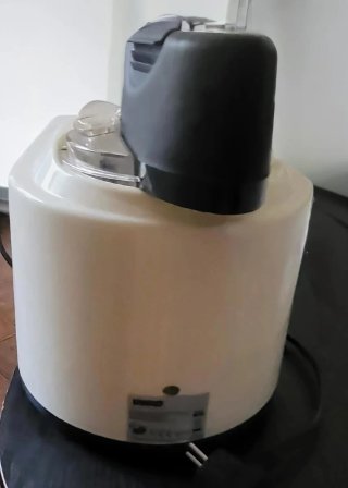 HELADERA Y ENFRIADORA DE BOTELLAS.
