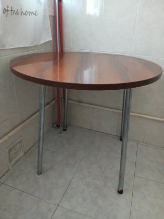 Mesa redonda madera y metal