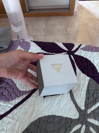 Reloj Guess Mujer Plata y Morado