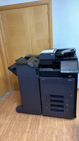 Kyocera Fotocopiadora Color A3/A4 con Grapado