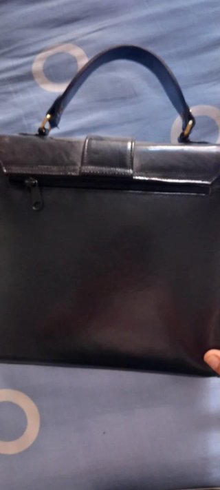 Bolso de mano negro