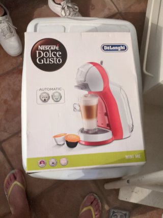 Cafetera Nescafé Dolce Gusto DeLonghi