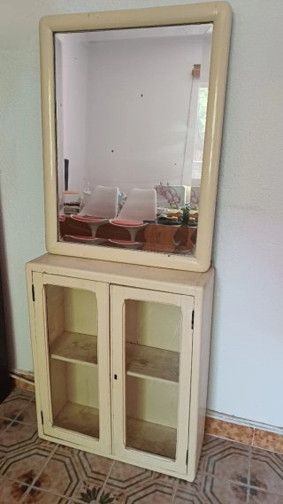 Conjunto baño vintage espejo y armario