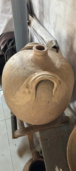 Botijo  de cerámica grande