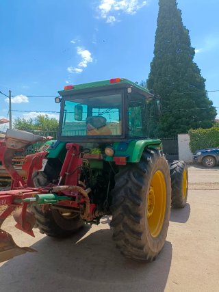 Tractor John Deere 3340