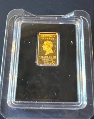 Medaglia Oro Isole Salomone Charles Bridge 10 Dollari