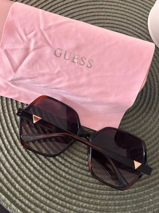 Gafas de sol Guess mujer SOLO HOY 35€