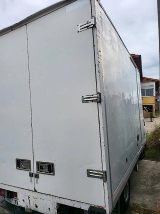 Isuzu NPR 2007