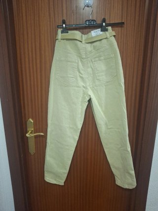 Pantalón vaquero beige SIXTE con cinturón